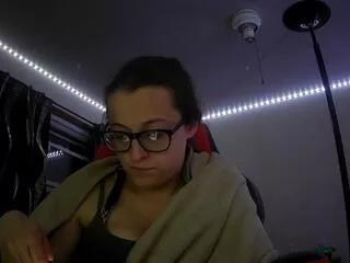 Bambi_bi from Flirt4Free