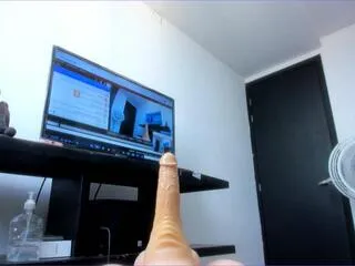 Hellen_stanley from Flirt4Free