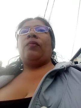 __valentina18 from StripChat