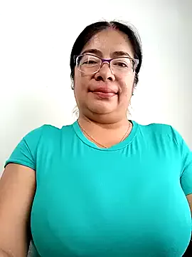 __valentina18 from StripChat