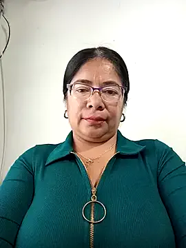 __valentina18 from StripChat