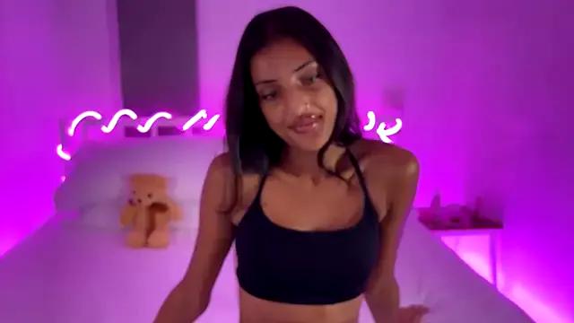 Alanaexplicit69 from StripChat