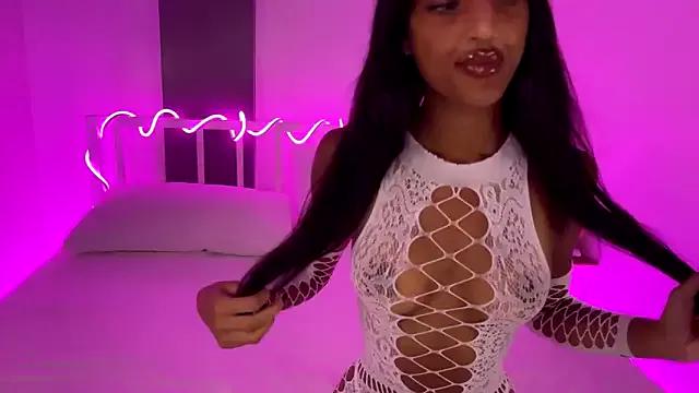 Alanaexplicit69 from StripChat