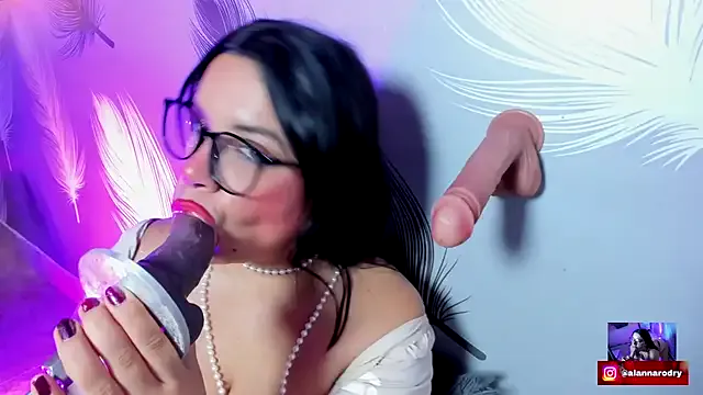 Alanna-sloppy from StripChat