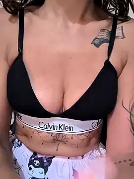 Amani_thewolf from StripChat