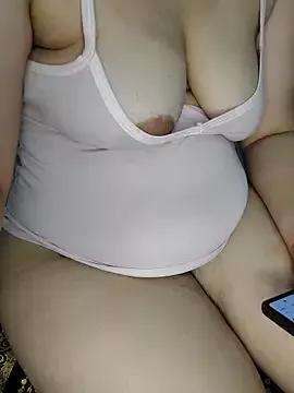 Anal-squirt from StripChat
