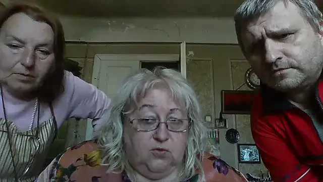 AnnaLive570 from StripChat