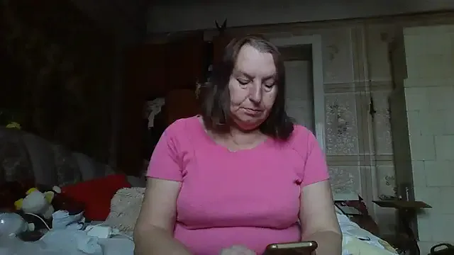 AnnaLive570 from StripChat