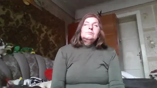 AnnaLive570 from StripChat