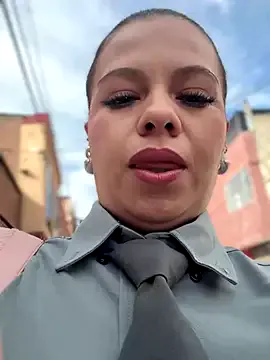 Ariana-07 from StripChat