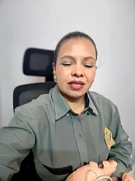 Ariana-07 from StripChat