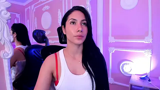 ArianaReynoldss from StripChat