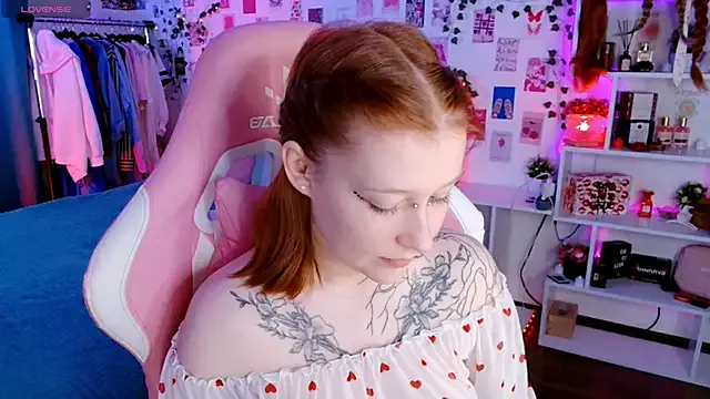 Ayla_Hicks from StripChat