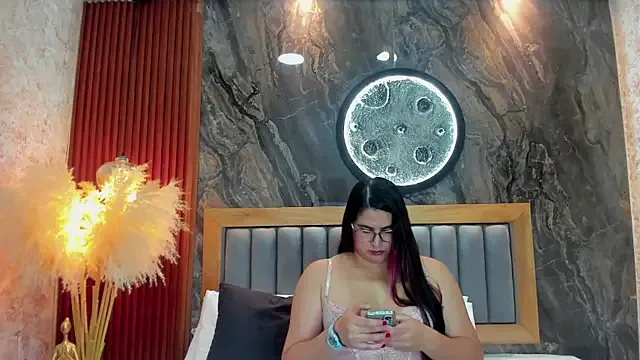 BellaPeers_ from StripChat