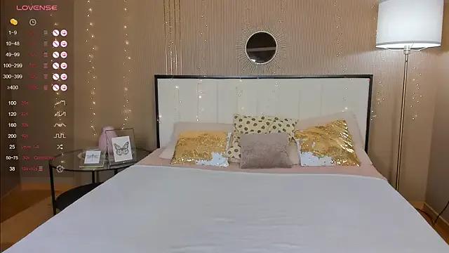 Bellatip from StripChat