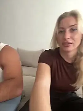 Belle98 from StripChat