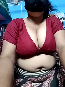 BERRY_00 from StripChat