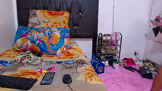 BigbootyNickyx from StripChat