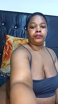 BigbootyNickyx from StripChat