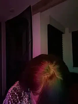 Butterflybootyy from StripChat