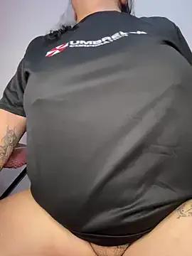 CinnamonCookiez from StripChat