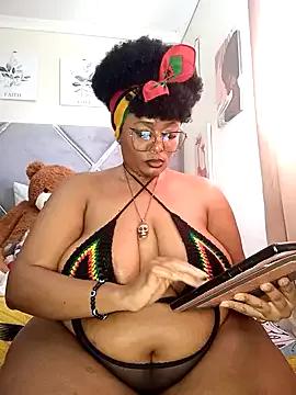 CocoBootyyy from StripChat