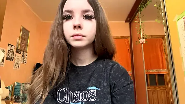 EhtelBiondi from StripChat