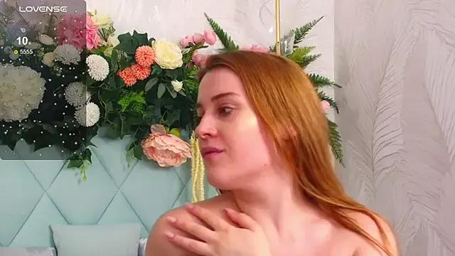 EllieGarson from StripChat