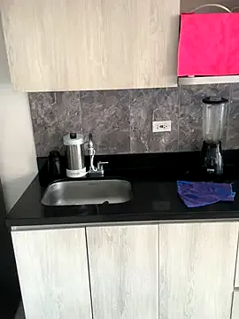 Emma_andrew1 from StripChat