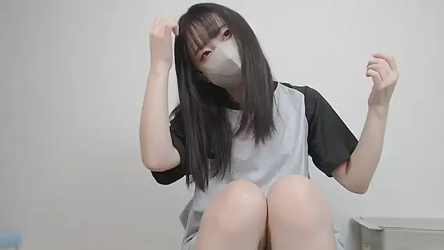 Hanna_18_cute from StripChat