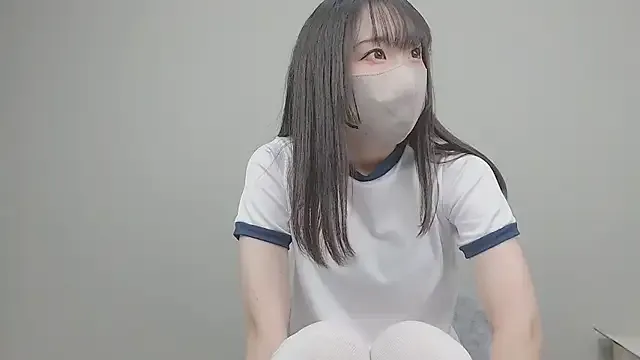 Hanna_18_cute from StripChat