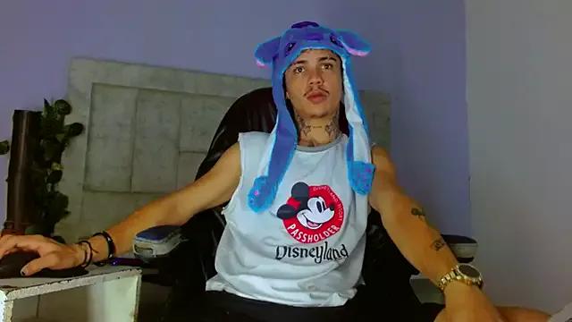HannibalLester from StripChat