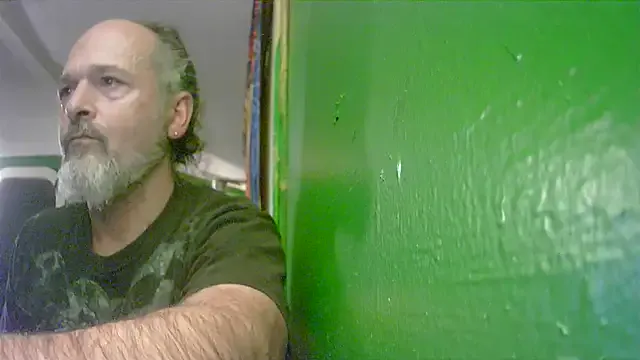 HippieDad333 from StripChat