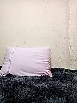 Indiazinhabella27 from StripChat
