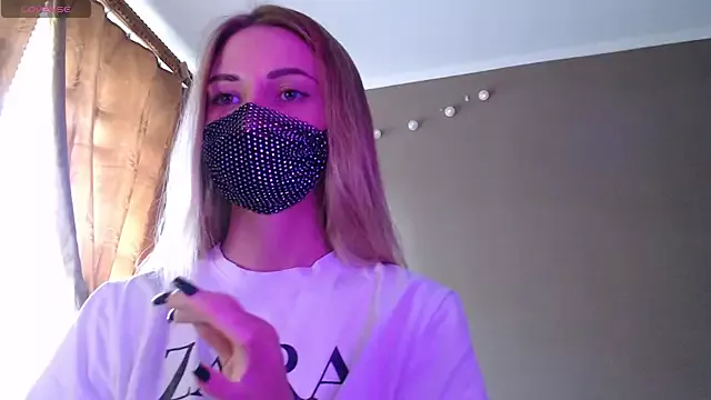 Iris_lave from StripChat