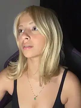 Jujubinhahot from StripChat