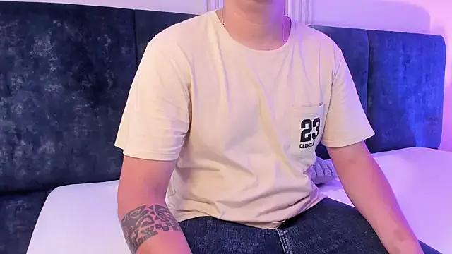 Kataleyandliam from StripChat