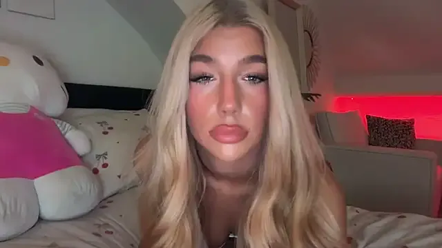 KENNIEXROSE from StripChat