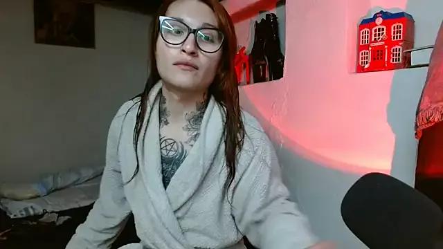 Kittenlizz from StripChat