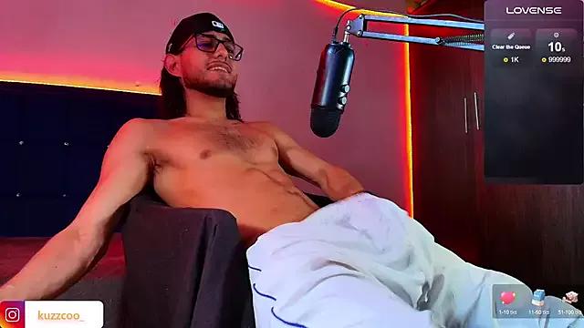 Kuzzcoo from StripChat