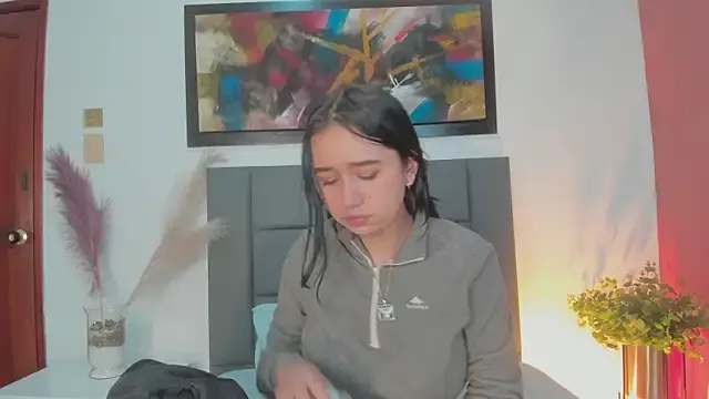 LaraGoldd from StripChat