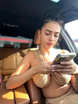 LaraVegas_ from StripChat
