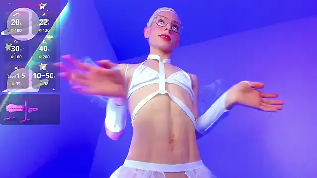 Liiamluna_ from StripChat