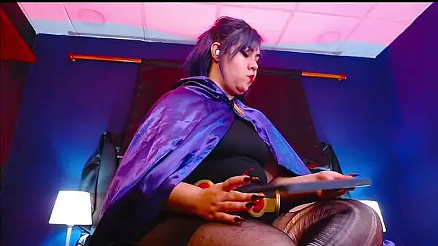 Lilih_golden from StripChat