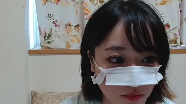 LiliyRiSAcha-n from StripChat