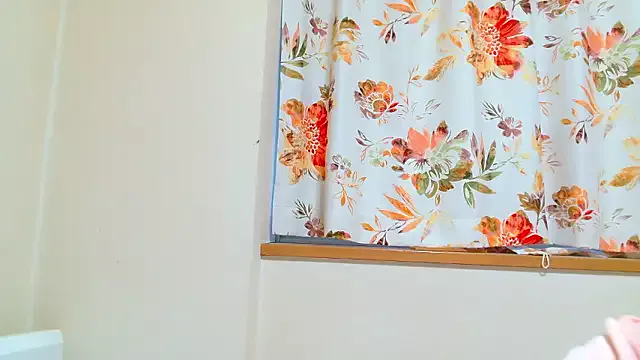 LiliyRiSAcha-n from StripChat