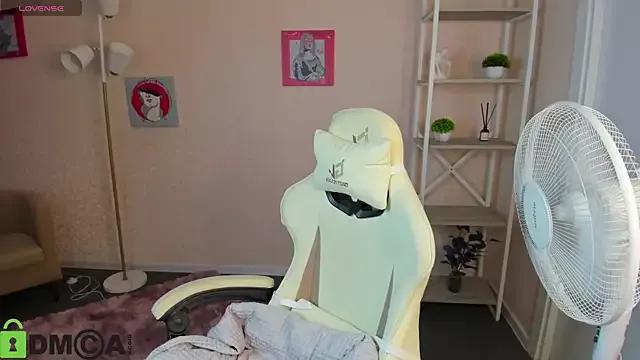 Little_Chips from StripChat