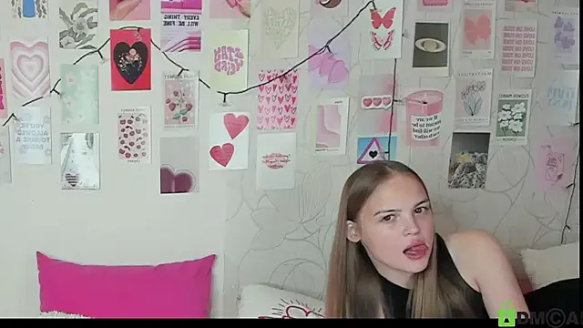 Little_radiant_sun from StripChat