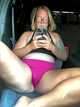 Lizzyloo from StripChat