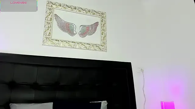 Lola_Blondie from StripChat